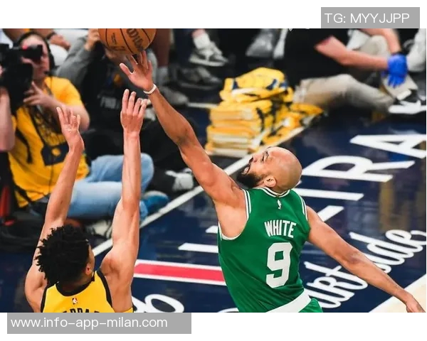 美职篮新赛季东部展望：绿军重建之路与三强争霸的激烈对决