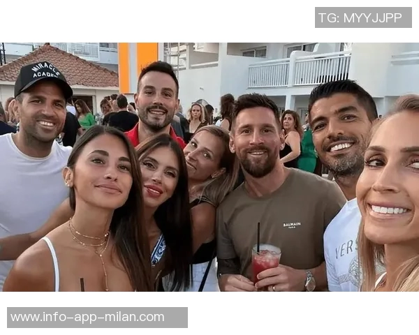 安东内拉分享全家福庆祝梅西夺冠乔治娜点赞展现友好氛围