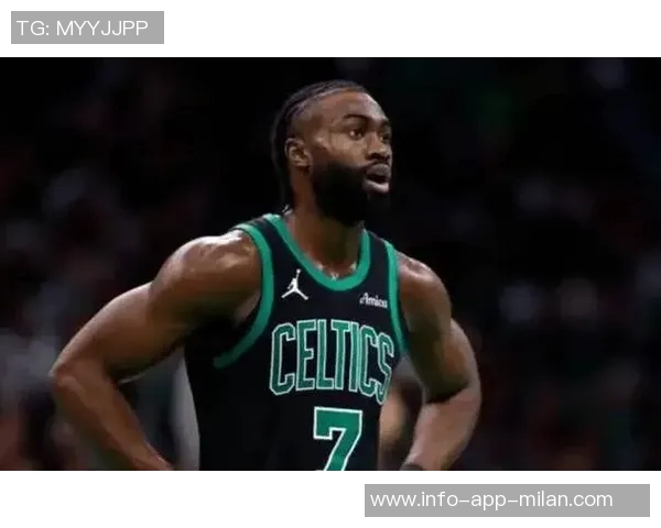 杰伦布朗半场表现低迷仅得6分3失误球队状态堪忧